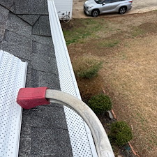 Gutter-Cleaning-and-Gutter-Guard-Installation-in-Simpsonville-SC-1 3